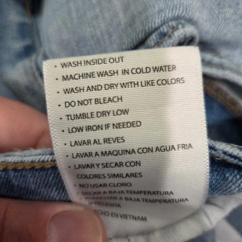KanCan Breanne Essentials Jeans Women's 11/29 High Rise Straight Leg Raw Hem